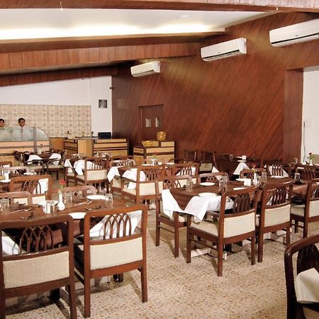 The Ambience Hotel Pune Luaran gambar