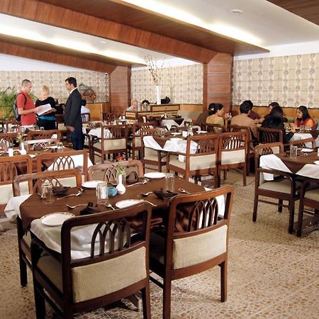 The Ambience Hotel Pune Luaran gambar